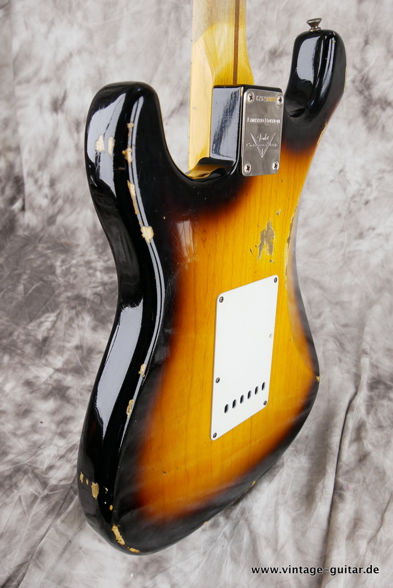 Fender_Stratocaster_Custom_Shop_55 Relic_limited_edition_sunburst_2015-007.JPG